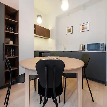 Downtown Getaway By Prime I * Kaunas